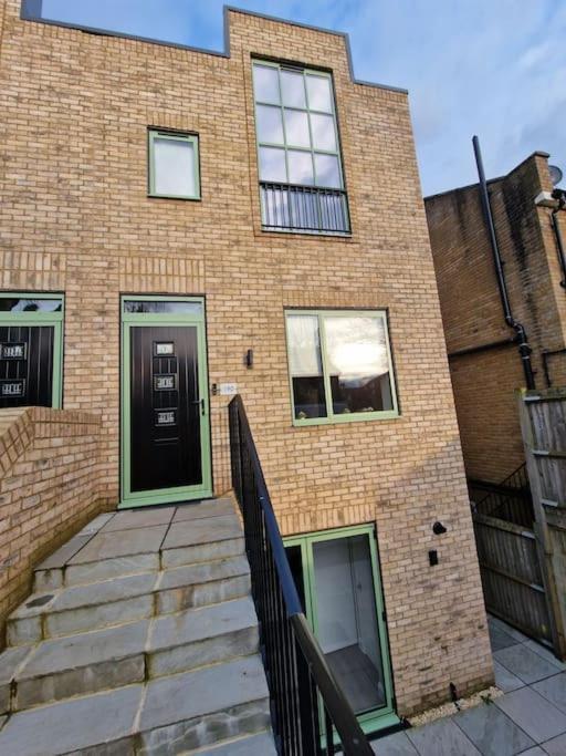 Stunning Newbuilt 3 Bed House Sleeps 9 Villa Edmonton Luaran gambar